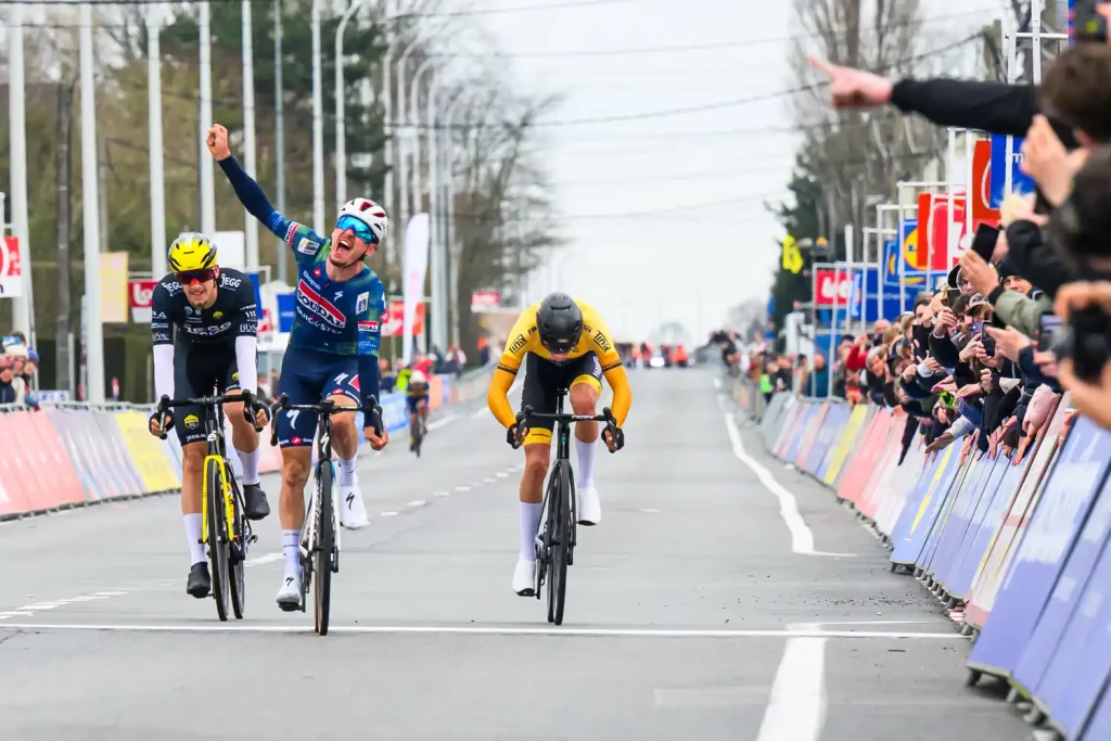 Simon Defrance wint KBK Juniores 2026